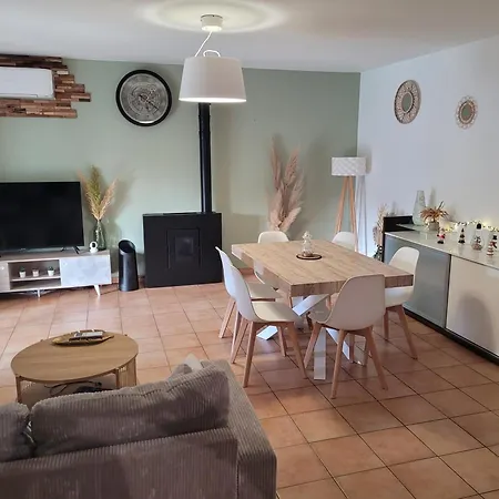 Maison Individuelle 90m2 Avec Veranda Et Piscine *